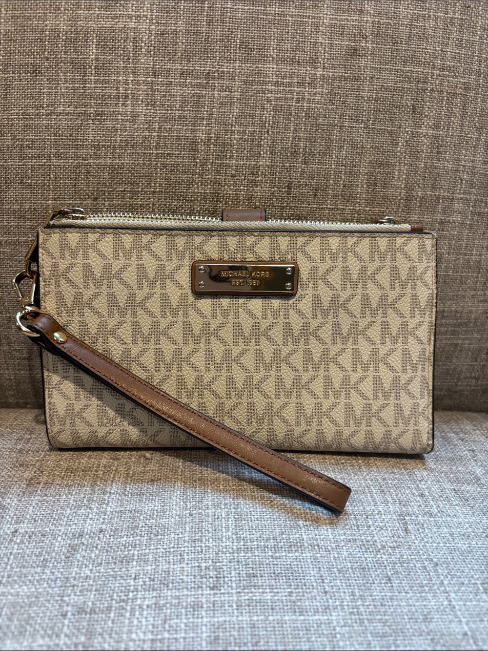Michael Kors Logo Leather Wristlet Wallet